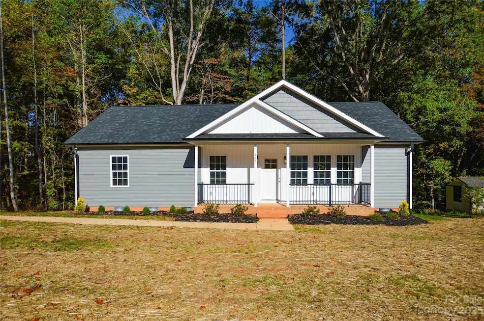 215 Aspen Dr, Gastonia, NC 28052 - photo 1