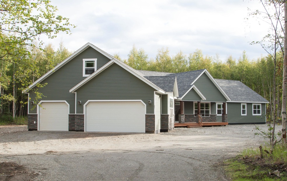 4530 N Wasilla Fishhook Rd, Wasilla, AK 99654 - photo 1
