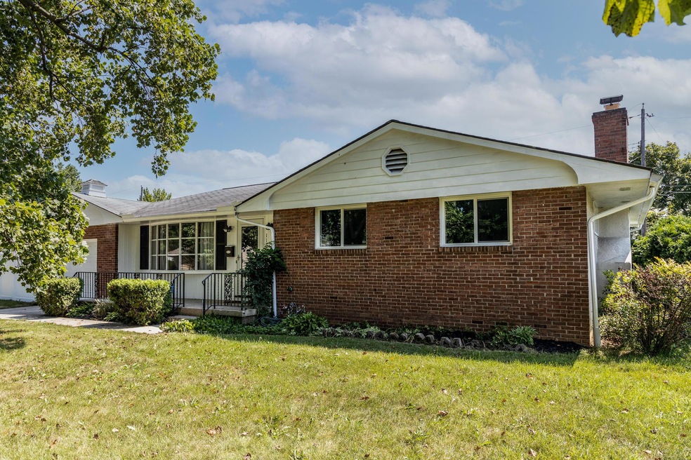 1176 Bellflower Ave, Columbus, OH 43204 - photo 1