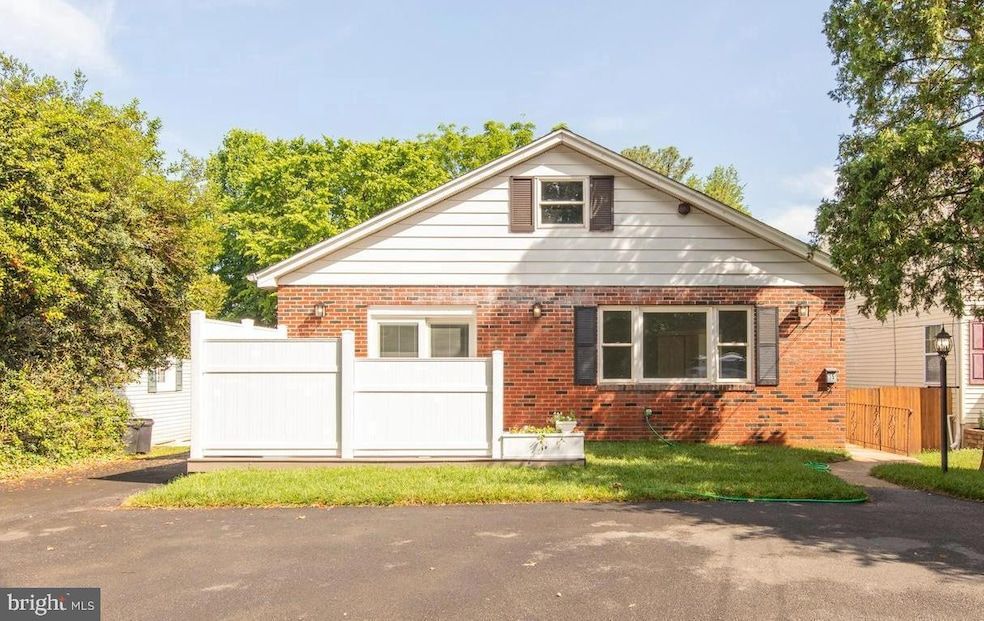 35 Springfield Ave, Flourtown, PA 19031 - photo 1