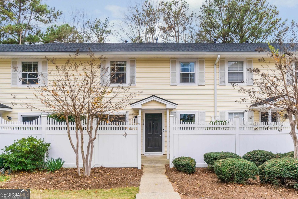 Welcome to this wonderful East Cobb townhome!