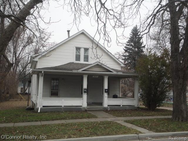 1017 Pine St, Port Huron, MI 48060 - photo 1
