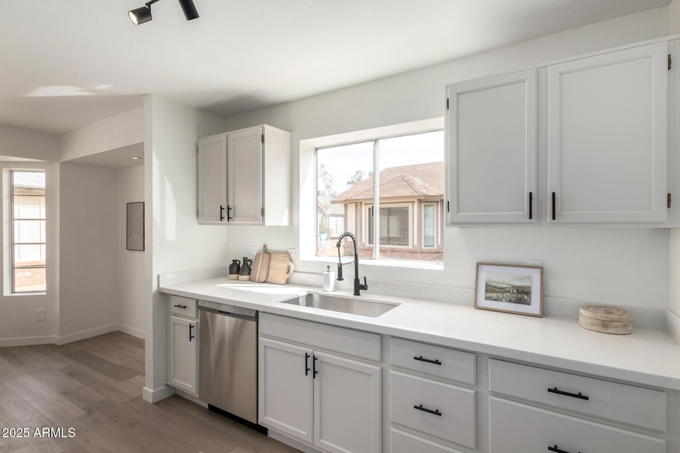 8520 W Palm Ln unit 1029, Phoenix, AZ 85037 - photo 1