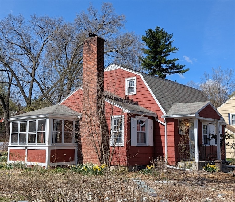 314 Mackenzie Ave, Holyoke, MA 01040 - photo 1