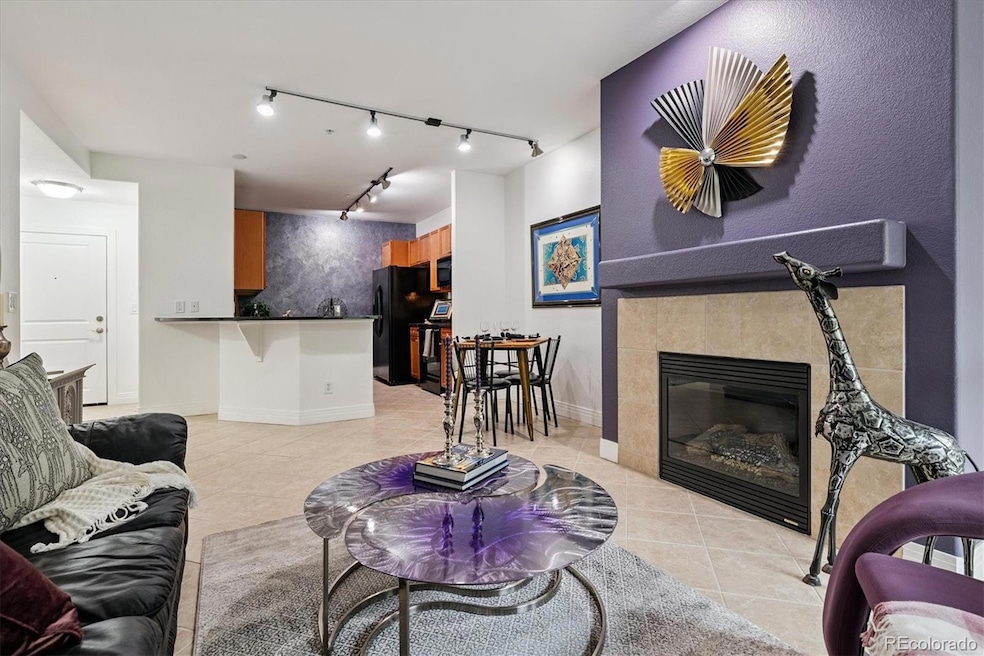 9079 E Panorama Cir unit 209, Englewood, CO 80112 - photo 1