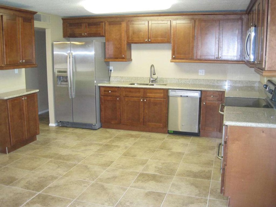 (03) Kitchen