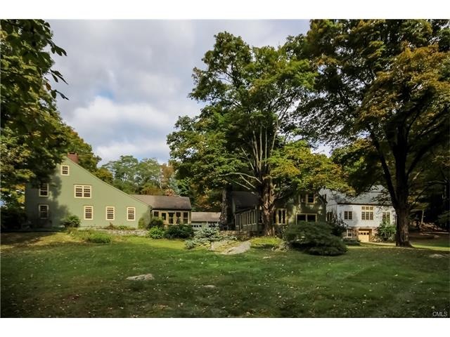 The best of all worlds. Three separate homes on ov