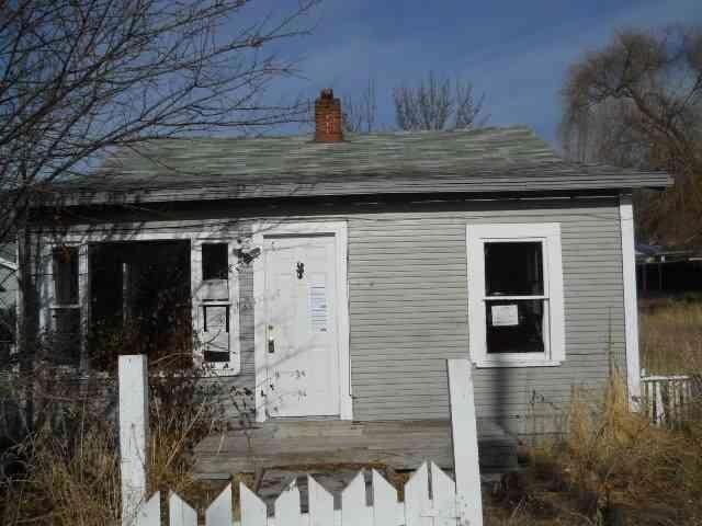 1715 Oak Ave, Klamath Falls, OR 97601 - photo 1