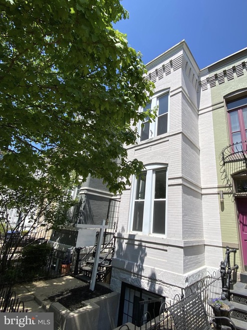 220 F St NE, Washington, DC 20002 - photo 1