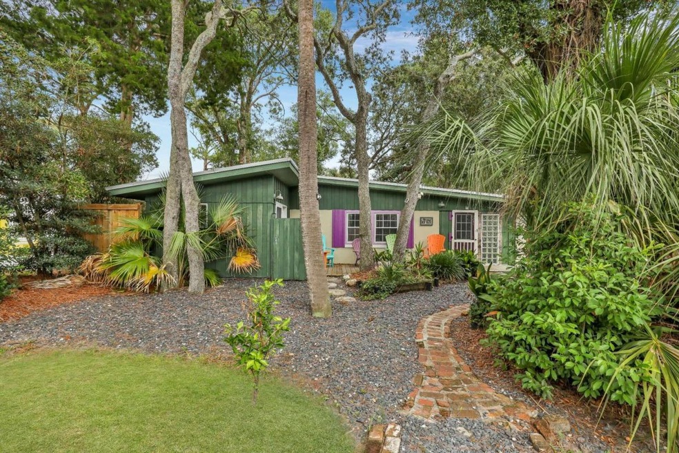 714 2nd Ave, Tybee Island, GA 31328 - photo 1