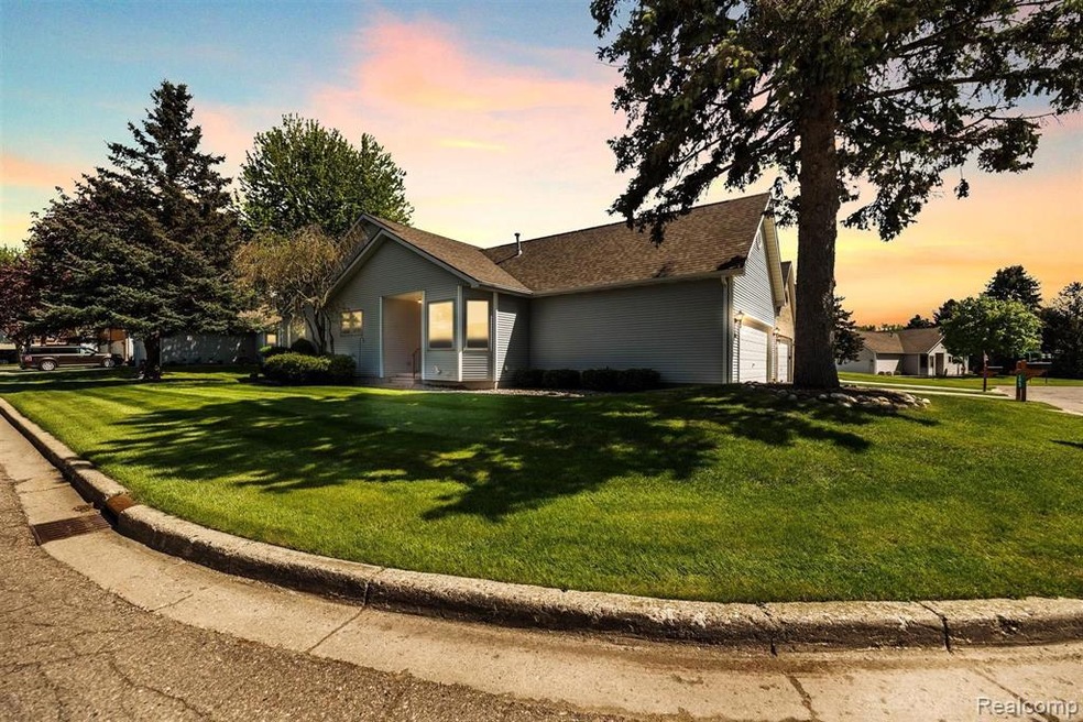 01-1069 Rayna Dr-WindowStill-Real-Estate-Photograp