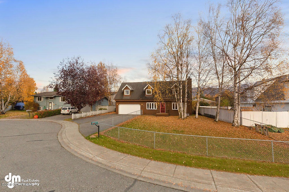 811 Jay Cir, Anchorage, AK 99504 - photo 1