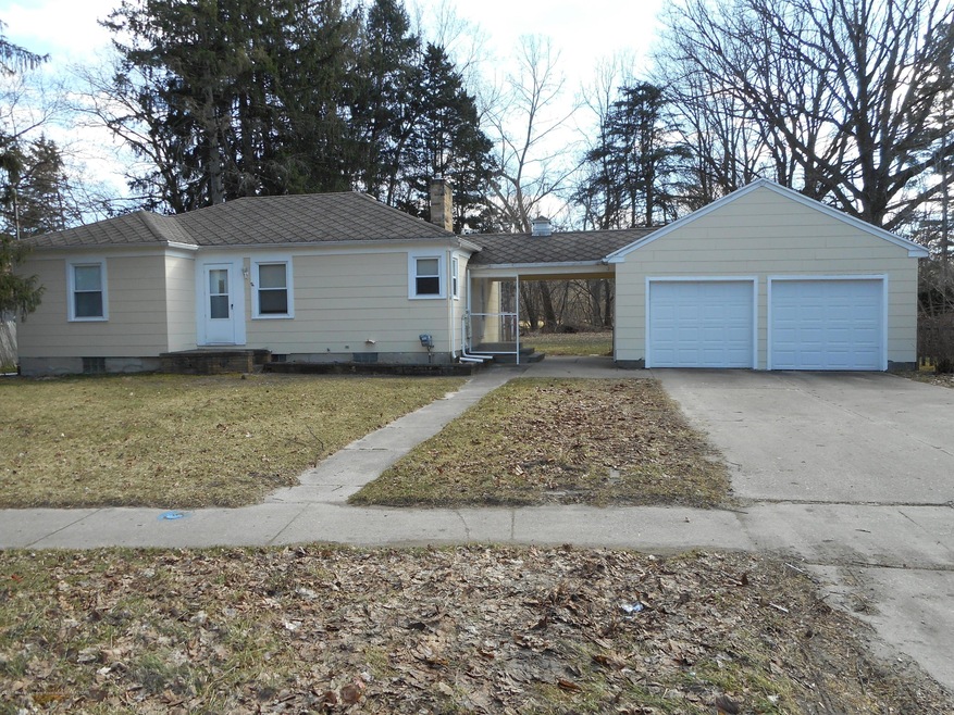 409 W Miller Rd, Lansing, MI 48911 - photo 1