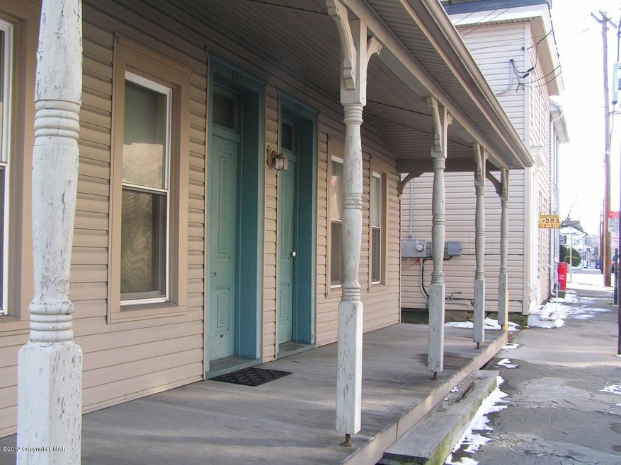 613 Ann St, Stroudsburg, PA 18360 - photo 1