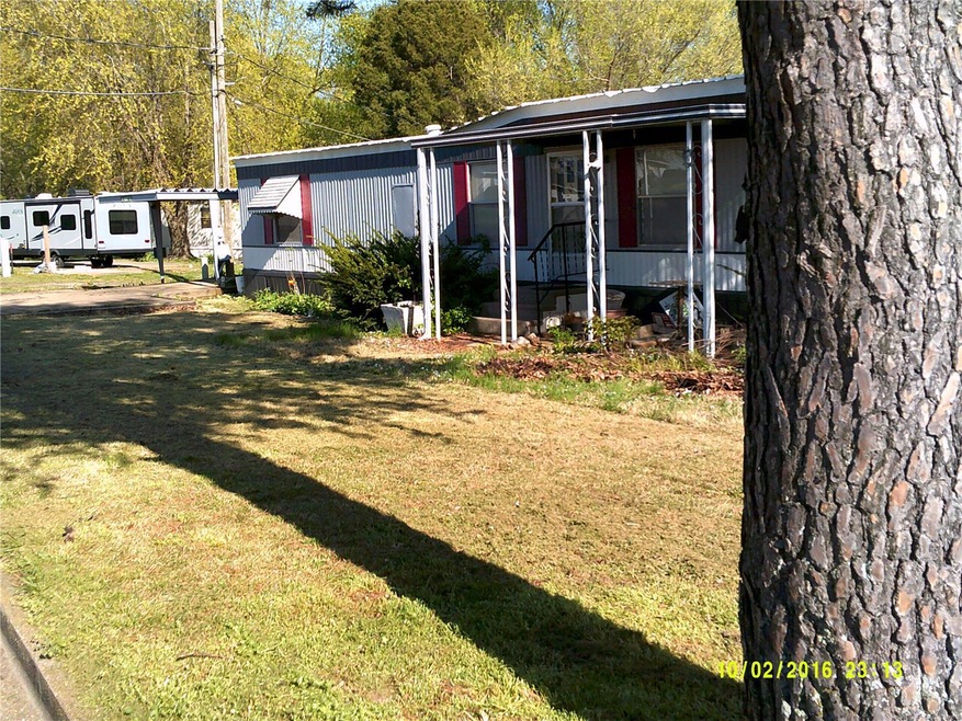 946 Judy Dr, Farmington, MO 63640 - photo 1