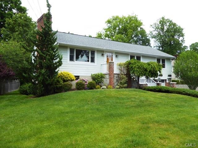 3 Byselle Rd, Norwalk, CT 06851 - photo 1