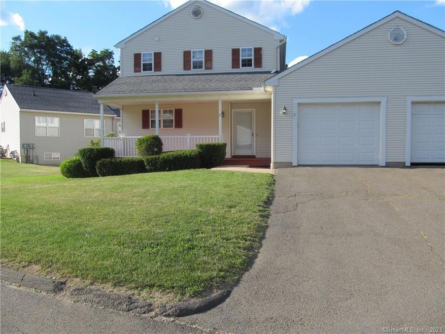 7 Dibble Hollow Ln, Windsor Locks, CT 06096 - photo 1