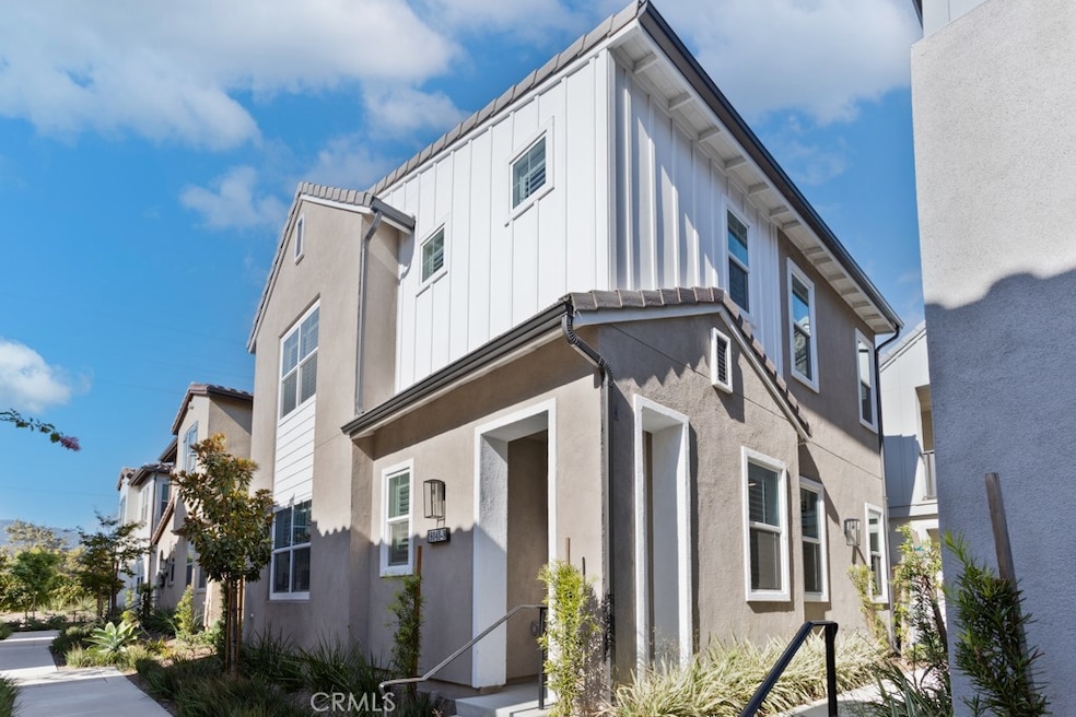 16040 Jamie Ln unit 9, Fontana, CA 92336 - photo 1