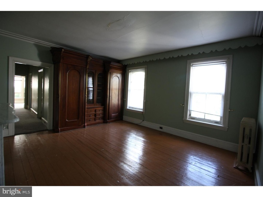 228 S Main St, Spring City, PA 19475 - photo 1