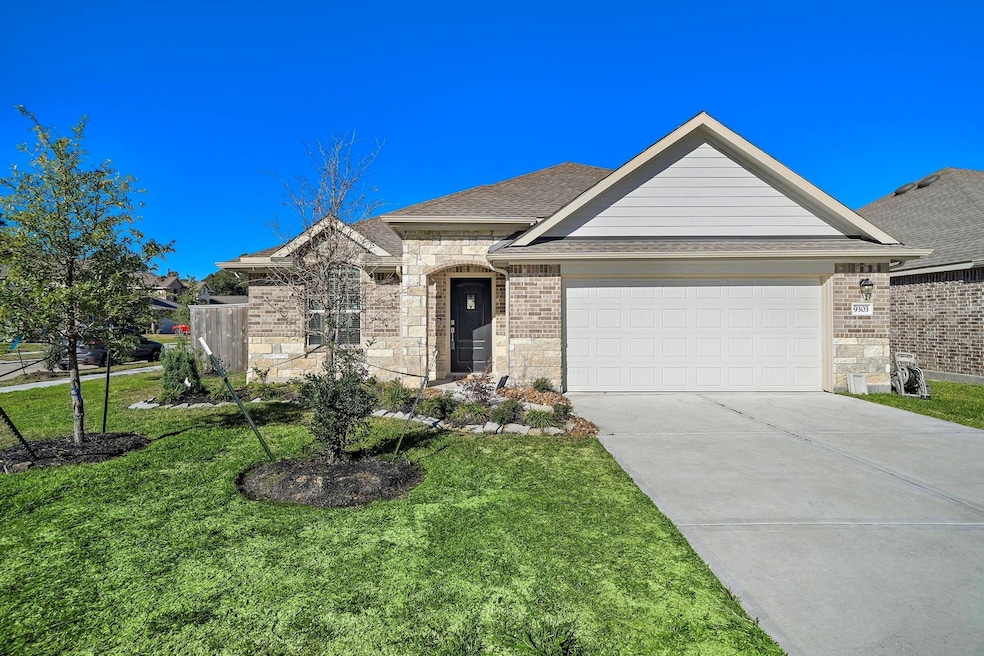 9303 Darby Knoll Way, Porter, TX 77365 - photo 1