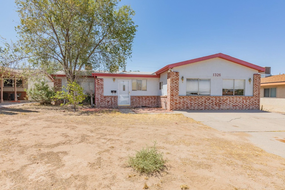 1326 Mckinley Ave, Alamogordo, NM 88310 - photo 1