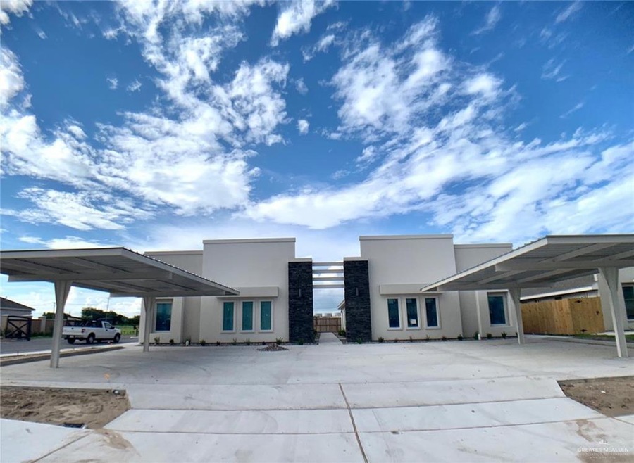 2016 Summerland Ln, Edinburg, TX 78541 - photo 1