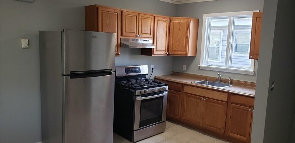 11 Nelson St unit 2, Lynn, MA 01905 - photo 1