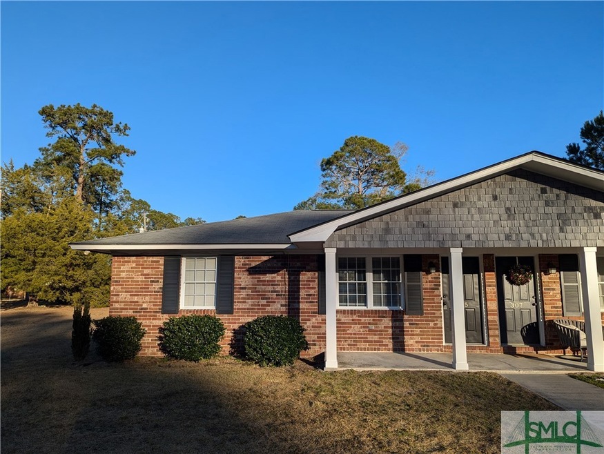 305 Hickory St, Springfield, GA 31329 - photo 1