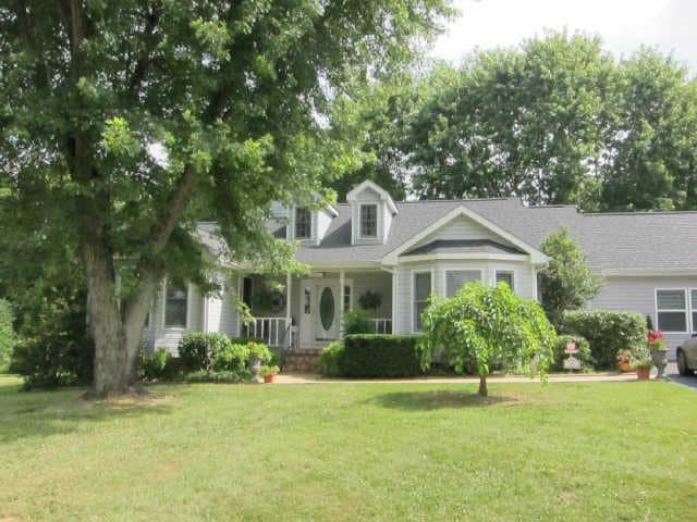3003 Windsor Dr, Columbia, TN 38401 - photo 1