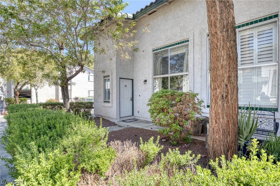 Quaint Entryway to the Home