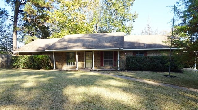 1020 Curlew St, Nacogdoches, TX 75964 - photo 1