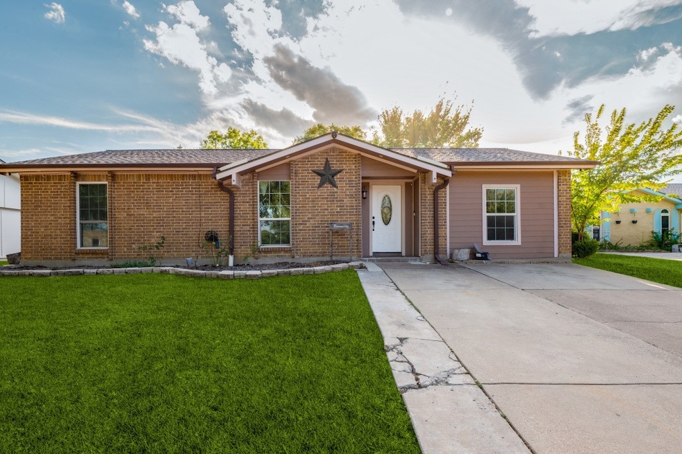 Under Contract $324,950