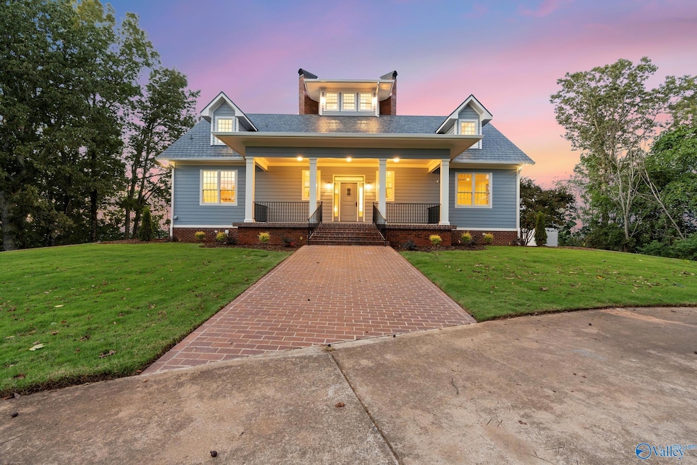 583 Bell Point Rd, Laceys Spring, AL 35754 - photo 1