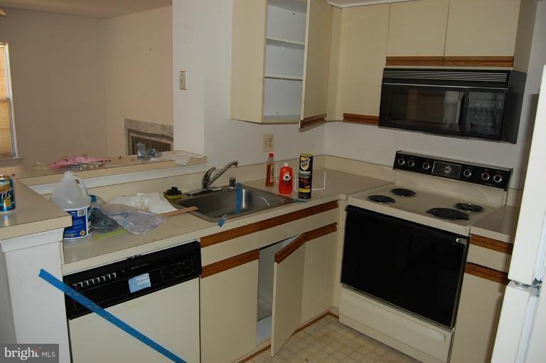 10400 Westridge Dr unit 5-101, Bowie, MD 20721 - photo 1