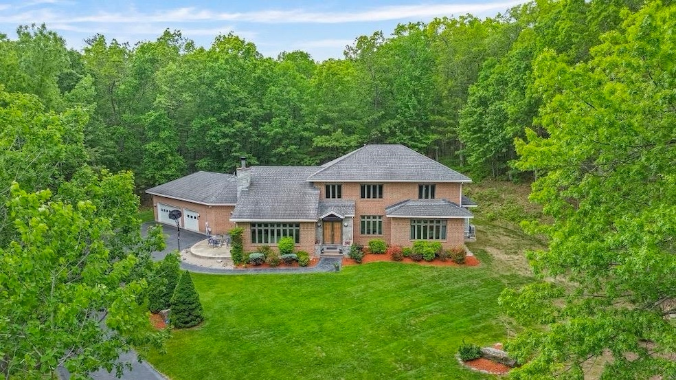 Sold $1,375,000 • Co-Listing Agent