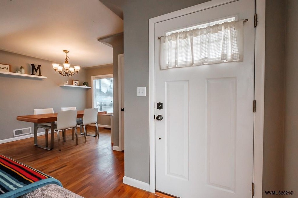 1329 Broadway St SW, Albany, OR 97321 - photo 1