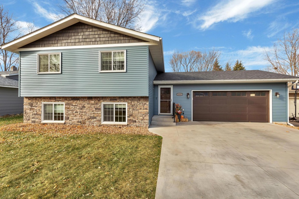 1005 7th Ave N, Sauk Rapids, MN 56379 - photo 1