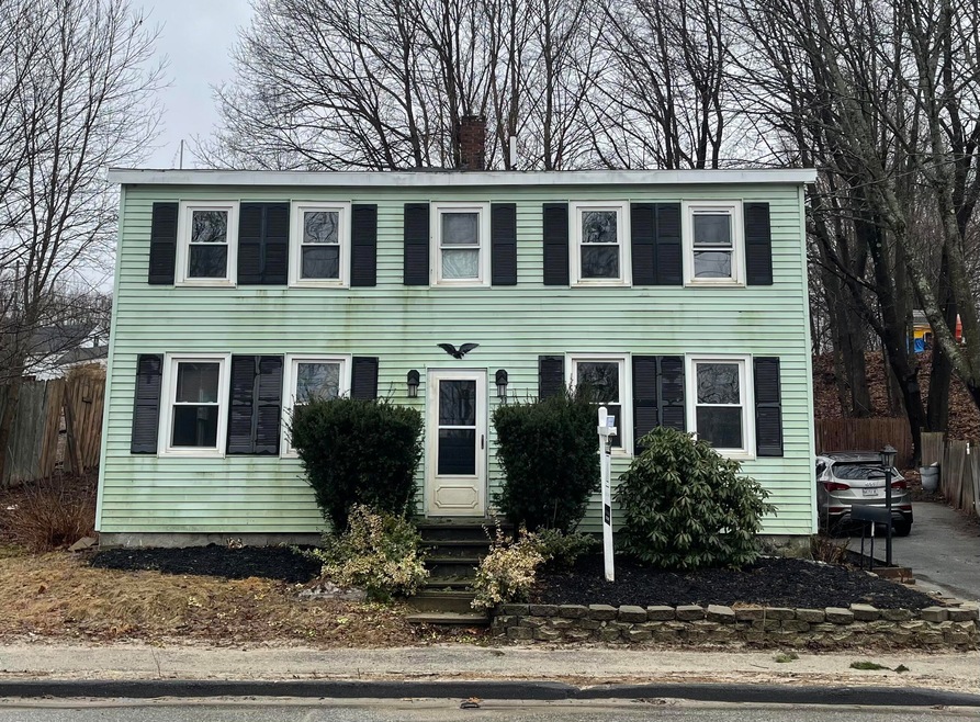 39 Lewiston St, Mechanic Falls, ME 04256 - photo 1