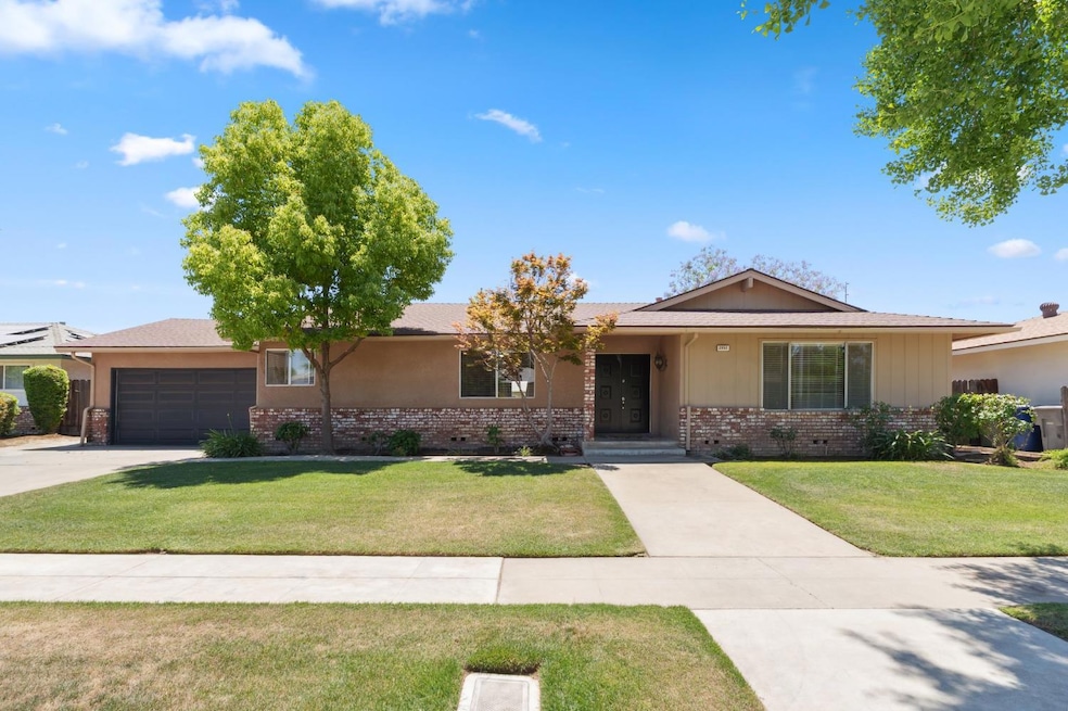 2051 E Fremont Ave, Fresno, CA 93710 - photo 1