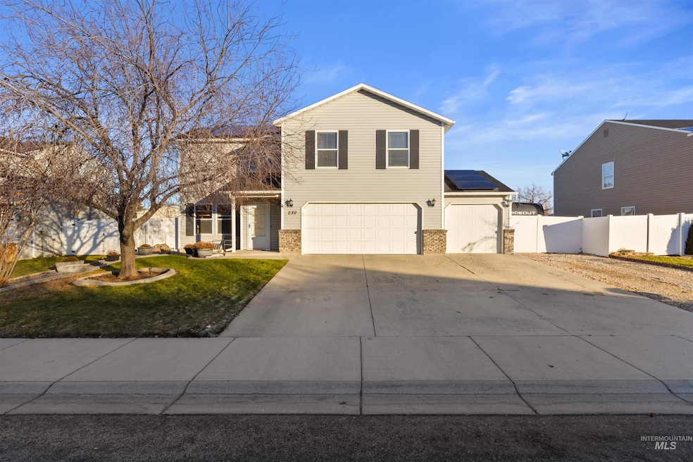 230 E Poplin St, Kuna, ID 83634 - photo 1