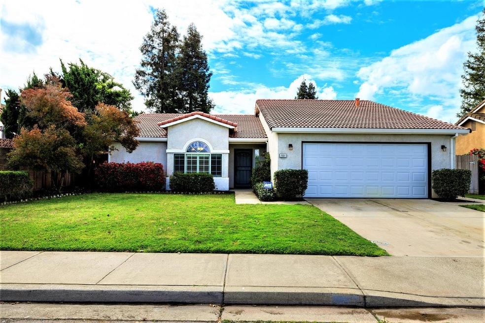 2331 Pontiac St, Oakdale, CA 95361 - photo 1