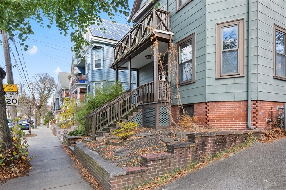 17 Willow Ave unit 2, Somerville, MA 02144 - photo 1