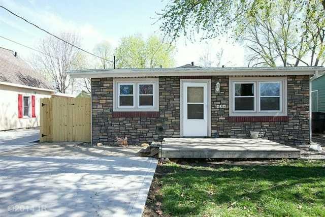 436 E Dunham Ave, Des Moines, IA 50315 - photo 1