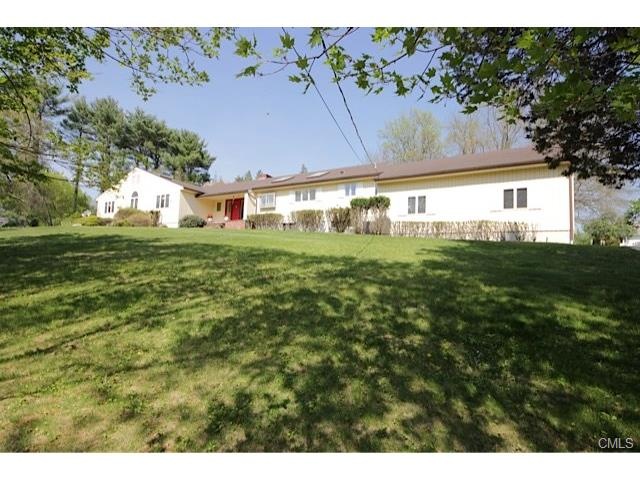 57 Thornridge Dr, Stamford, CT 06903 - photo 1