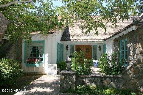 Charming Entry