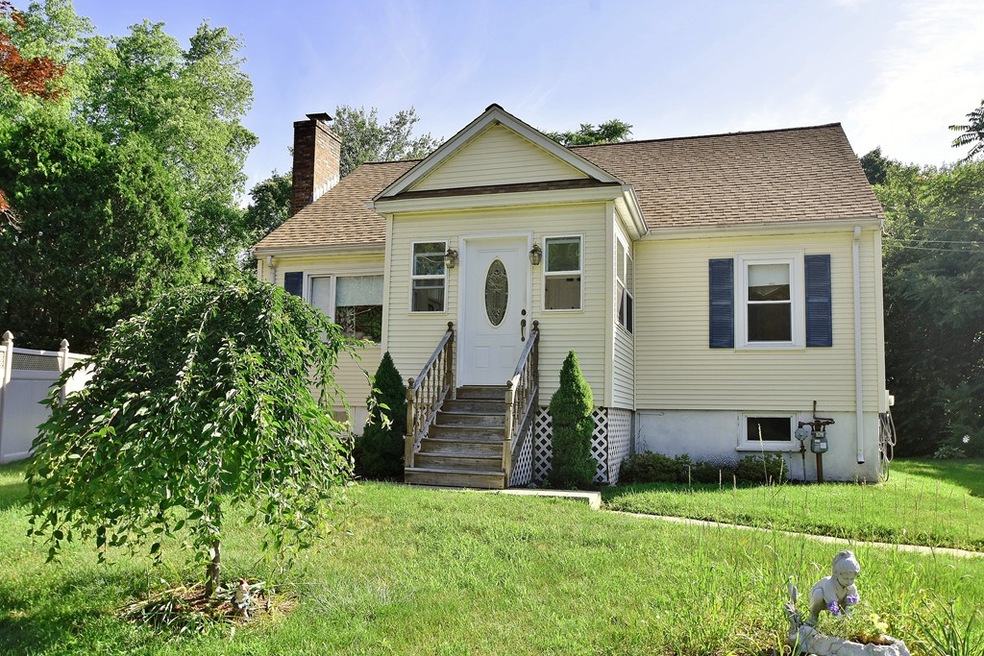 1731 Trapelo Rd, Waltham, MA 02451 - photo 1