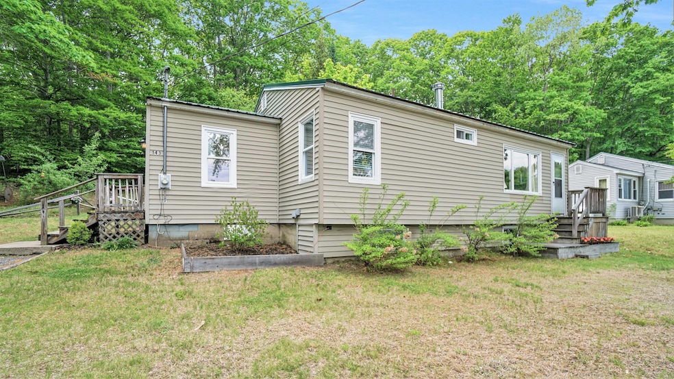 143 Narragansett St, Gorham, ME 04038 - photo 1