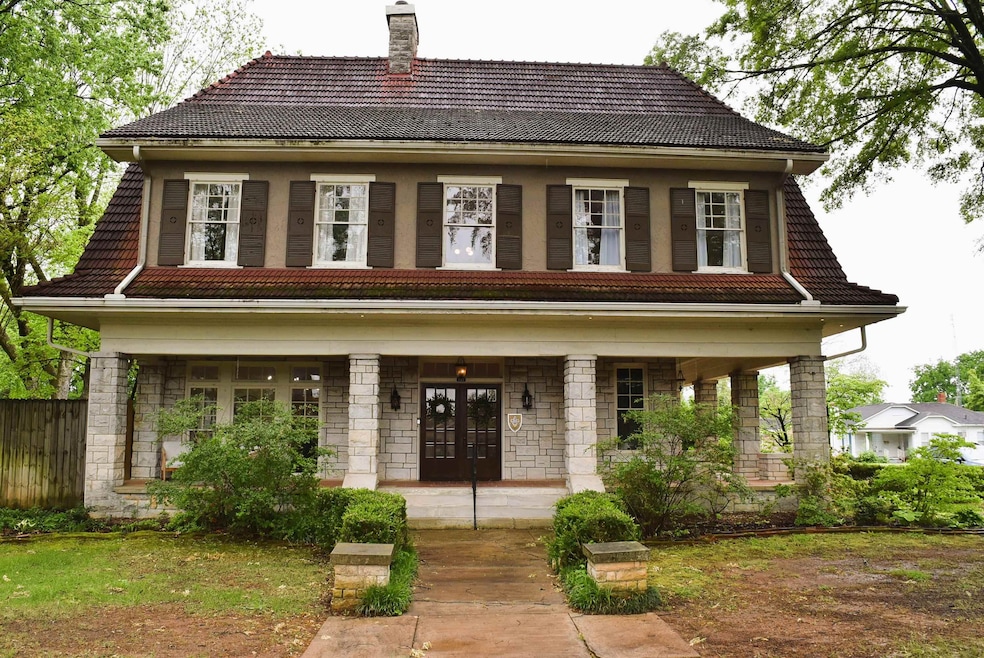 202 E Hawthorne St, Florence, AL 35630 - photo 1