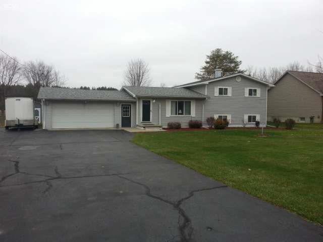 7461 E Potter Rd, Davison, MI 48423 - photo 1