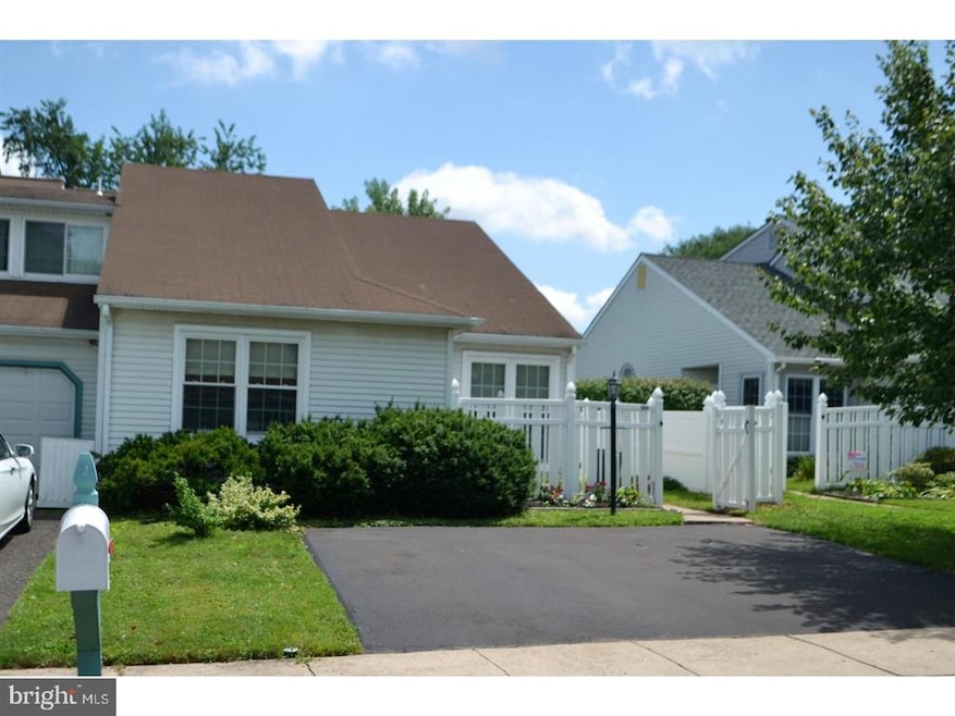 306 Woods Edge Dr, Langhorne, PA 19047 - photo 1